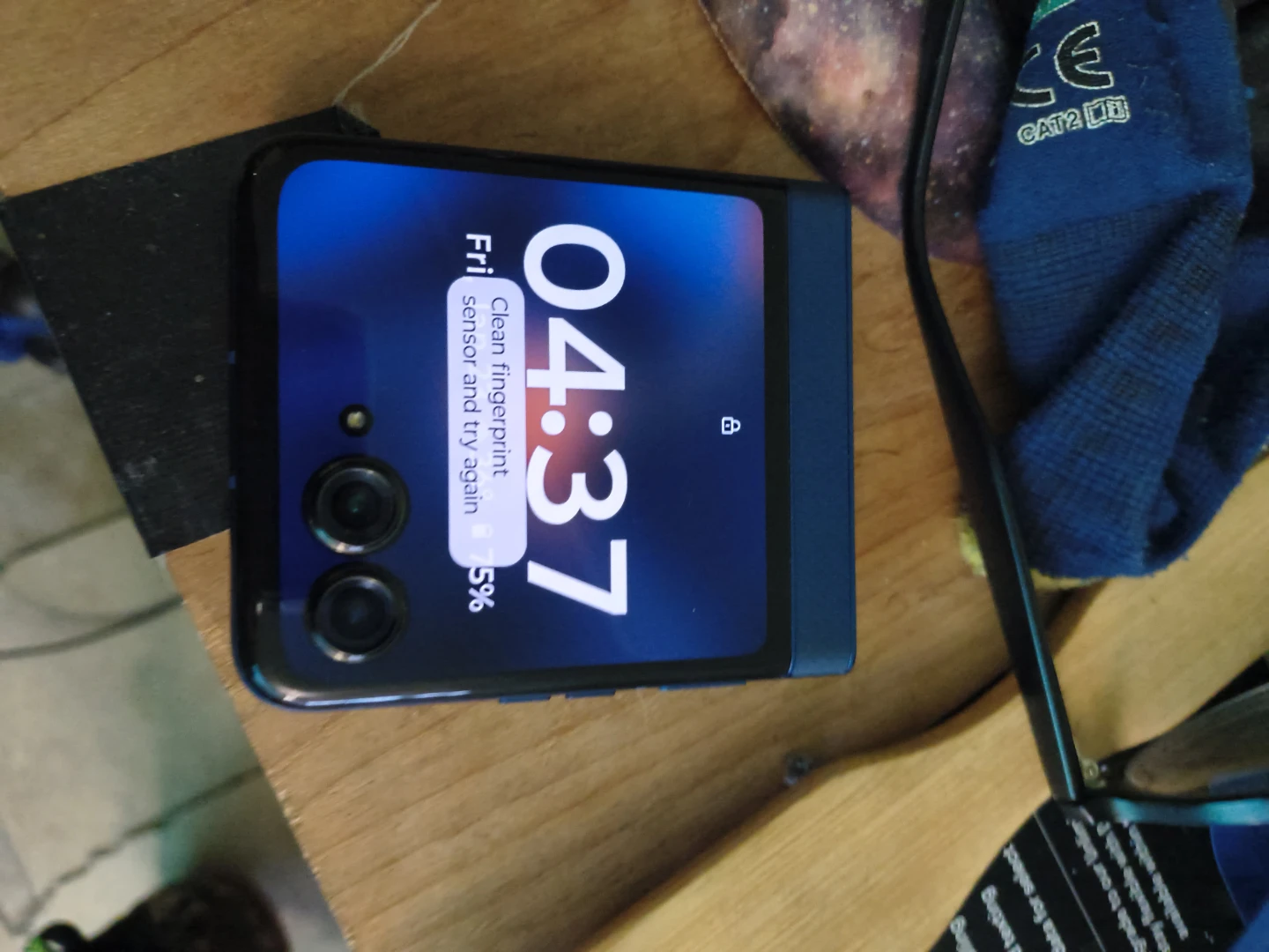 Motorola Razr Foldable Phone - Blue