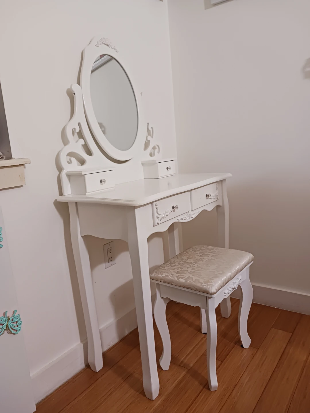 White Vanity Table with Mirror & Matching Stool - photo 5