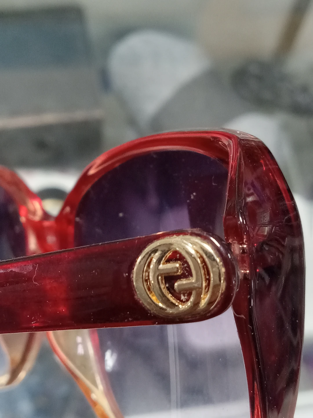 Gucci Sunglasses Red - photo 3