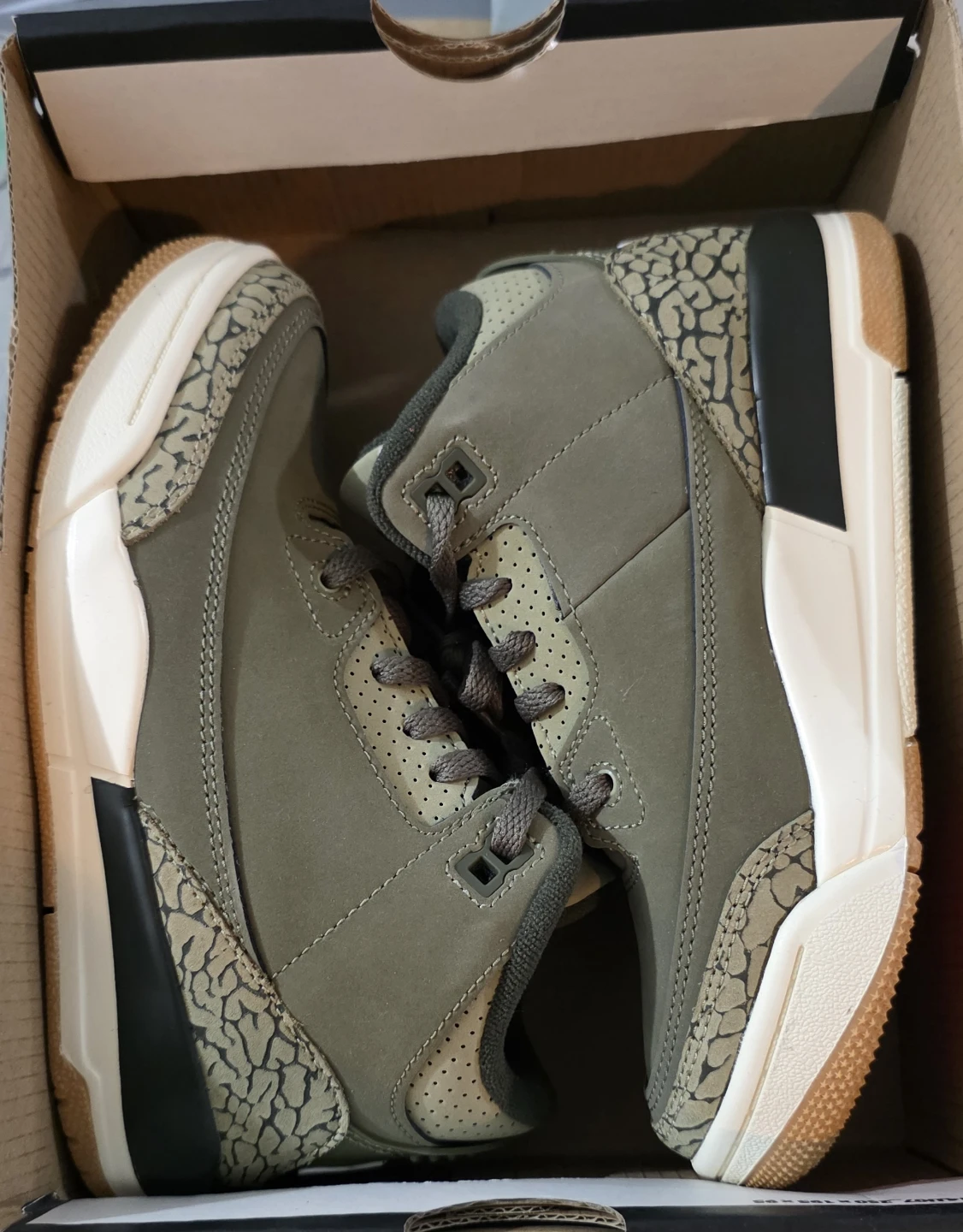 Jordan 3 Retro Médium Olive PS - photo 2