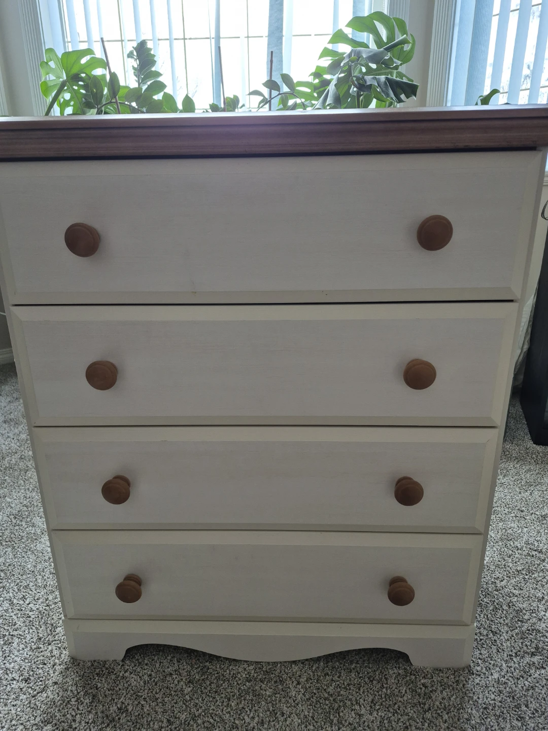 Wooden 4-Drawer Dresser