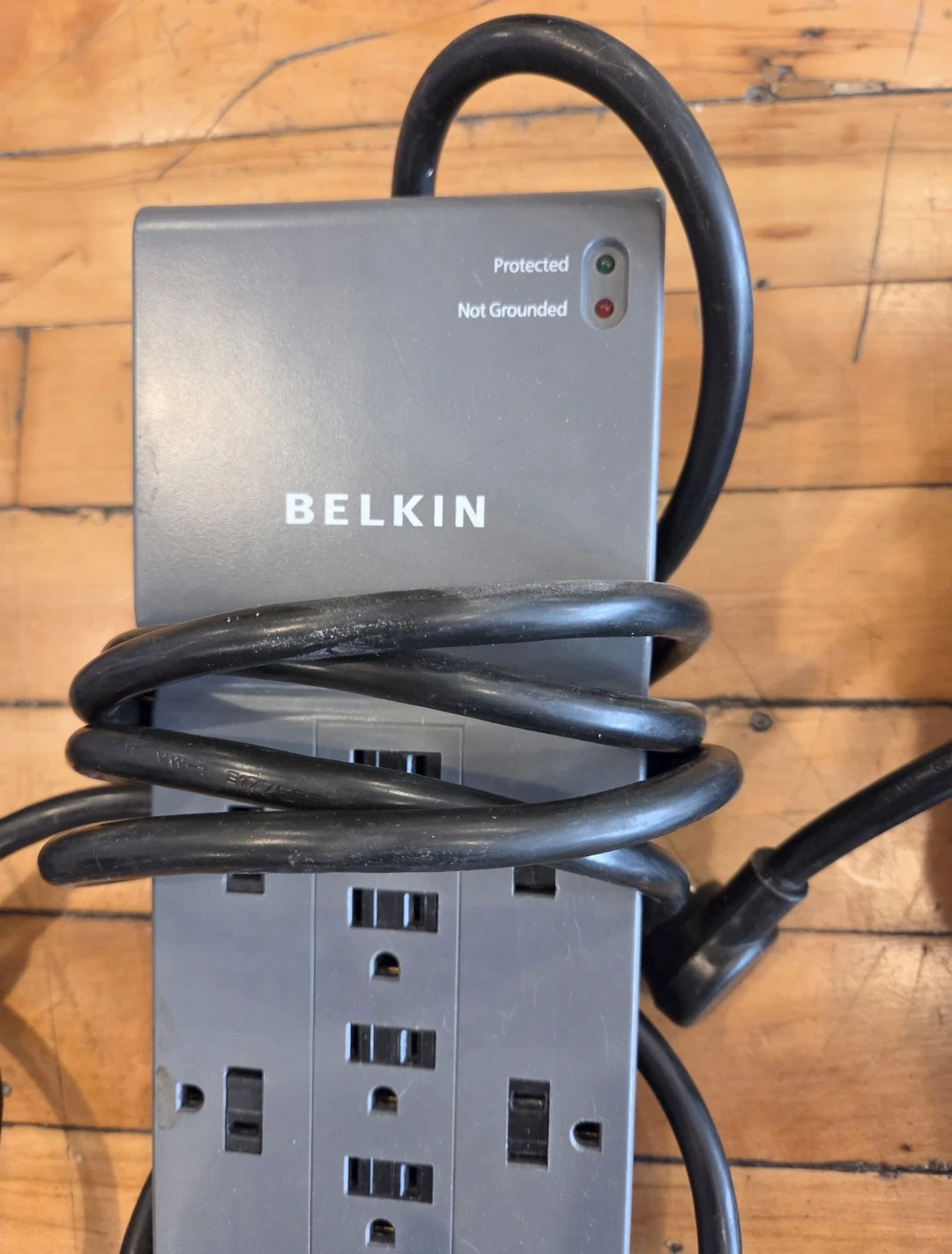4x Belkin Surge Protector Power Strip - photo 3