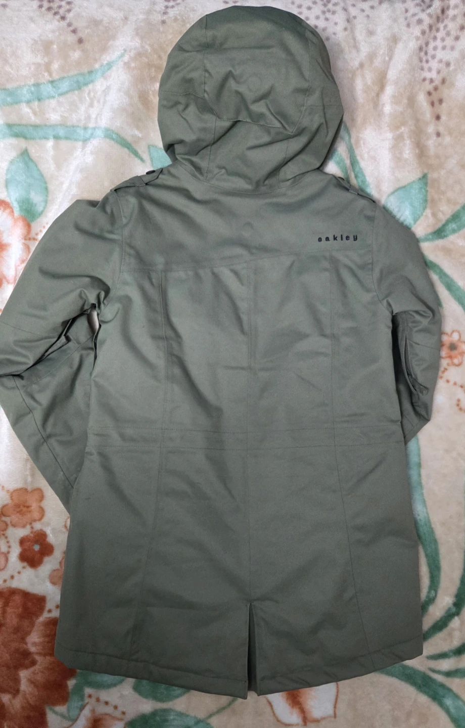 Oakley Women's Ski/Snowboard Parka Jacket - photo 2