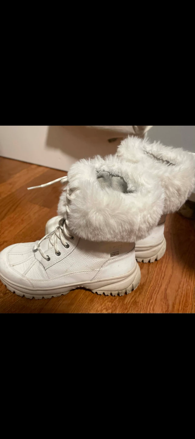 UGG White Fur Lined Winter Boots