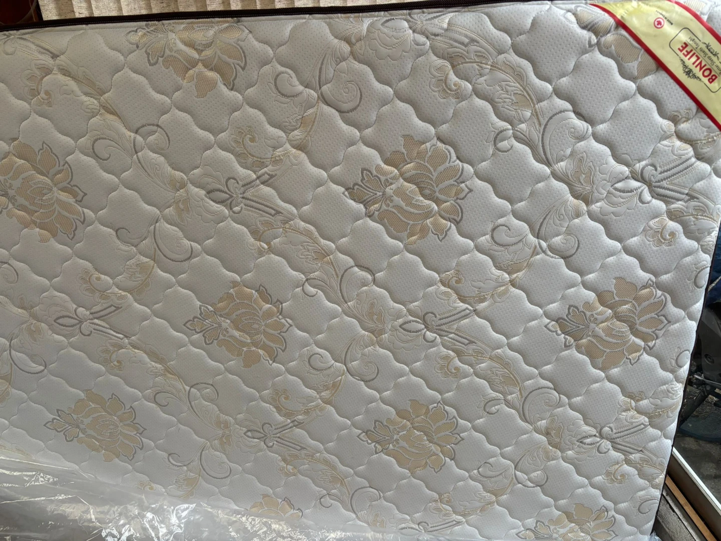 Bonlife Queen size Mattress