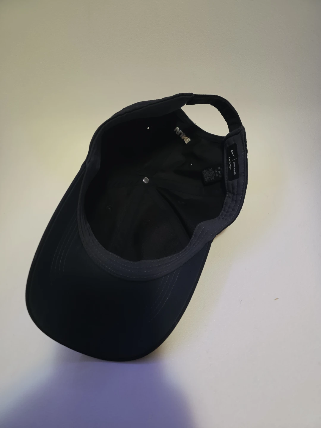 Nike Black Baseball Cap- Free - photo 2