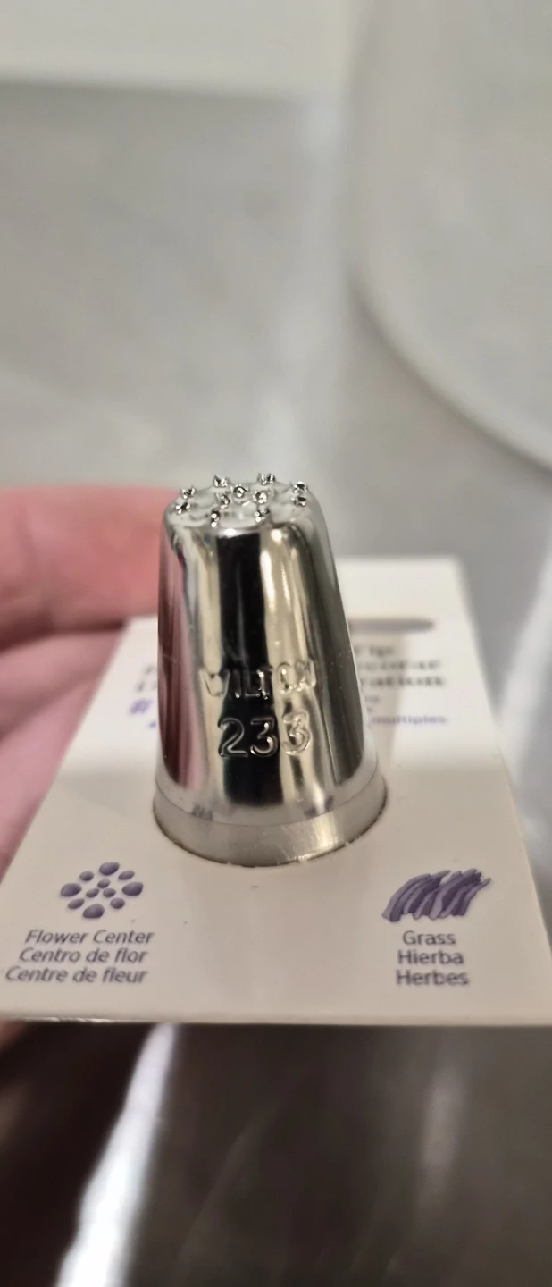 Wilton Decorating Tip #233 - New! - photo 3