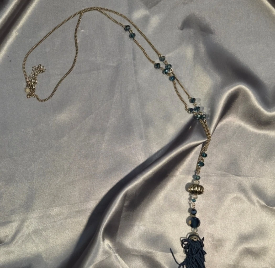 Vintage Avon NRT Blue  Bead & Tassel  Long chain Necklace - photo 4