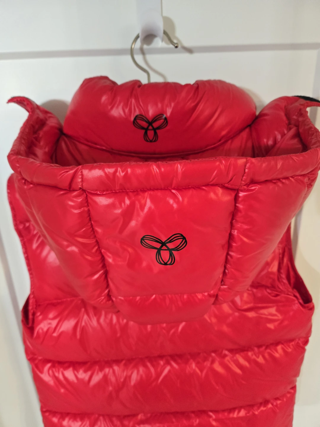 TNA Super Puff Vest - Red - Size XS - photo 2
