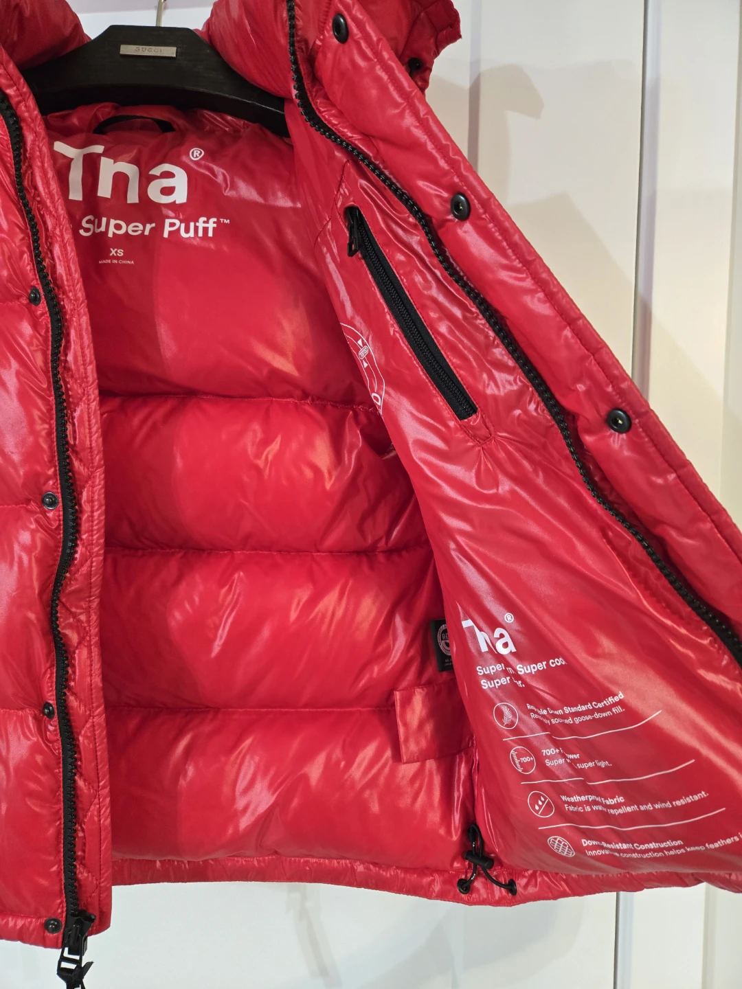 TNA Super Puff Vest - Red - Size XS - photo 4