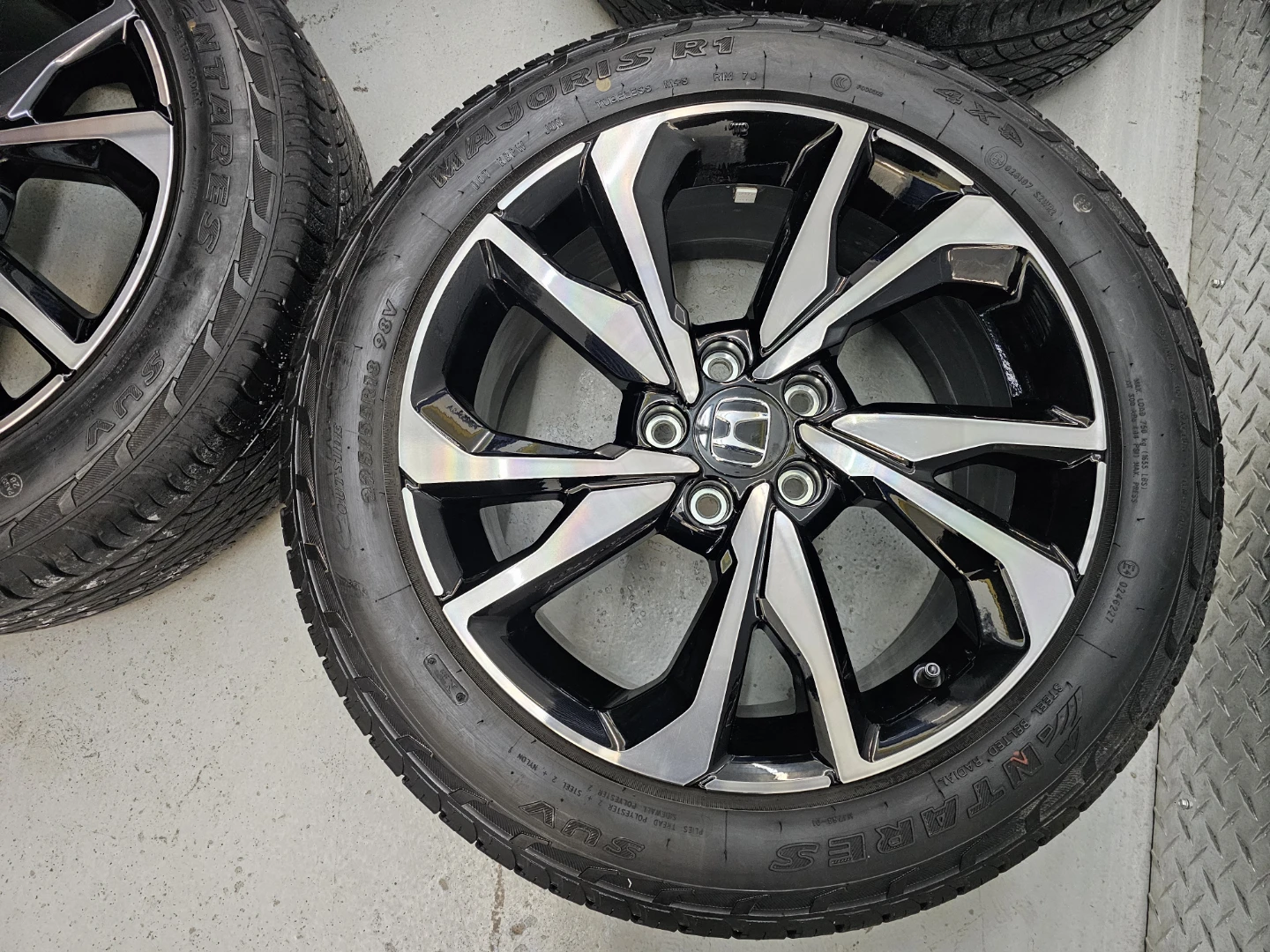 HONDA HRV RIMS AND ALL SEASON TIRES 225/55 R18 - photo 3
