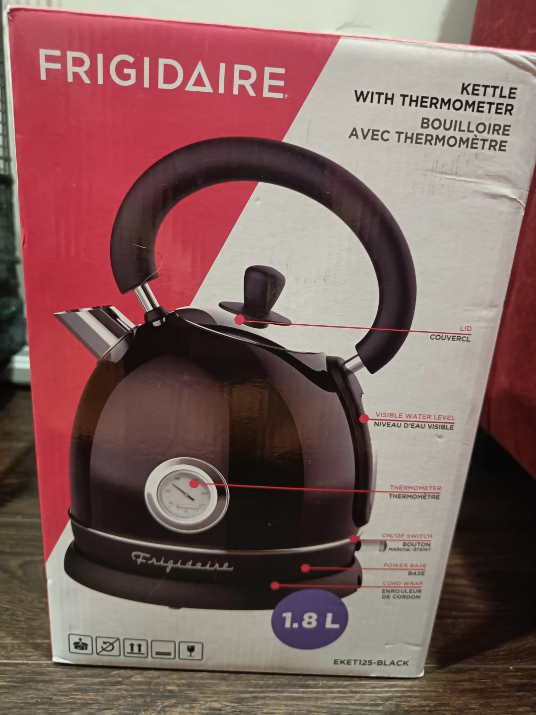 Frigidaire Kettle with Thermometer 1.8 L
