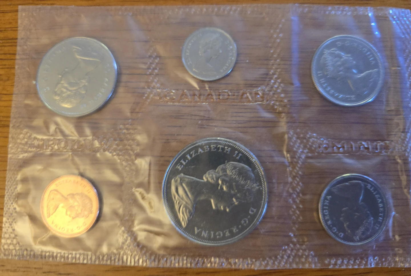 CANADA 1969 Uncirculated Coin Prooflike Set Royal Canadian Mint - photo 2