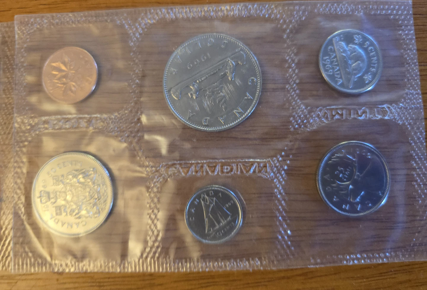 CANADA 1969 Uncirculated Coin Prooflike Set Royal Canadian Mint - photo 4