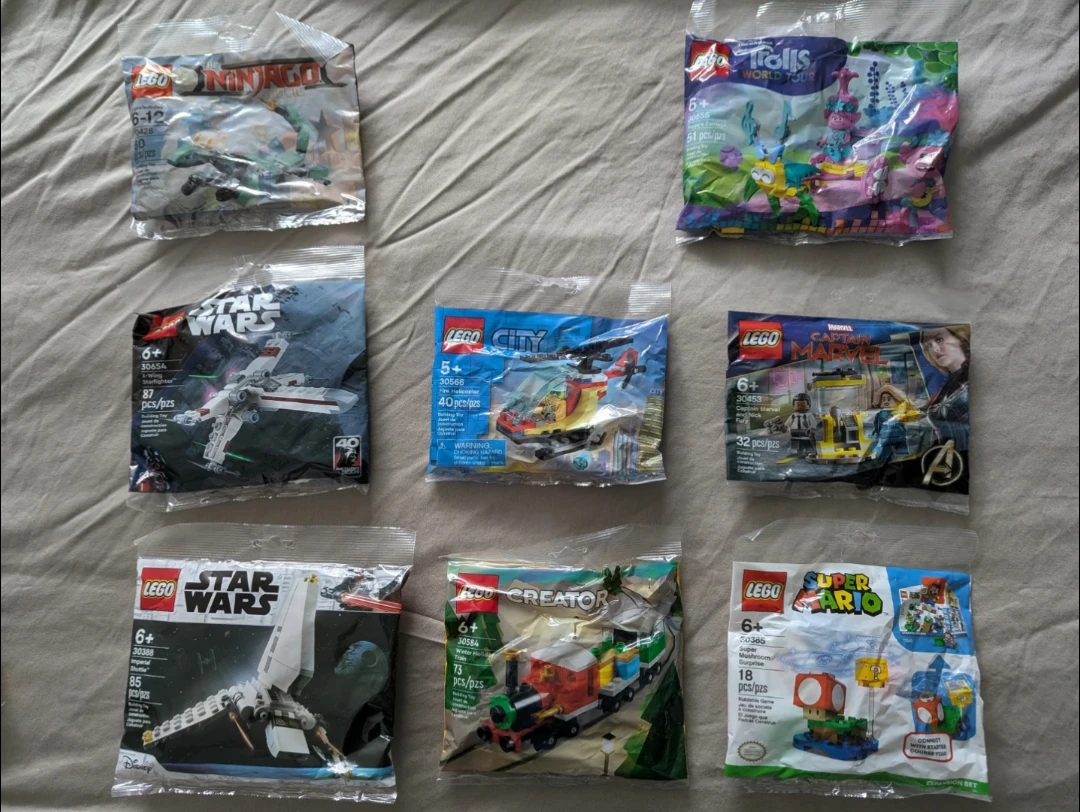 Lego: Assorted Poly bags: City, Star wars, Ninjago, Marvel etc