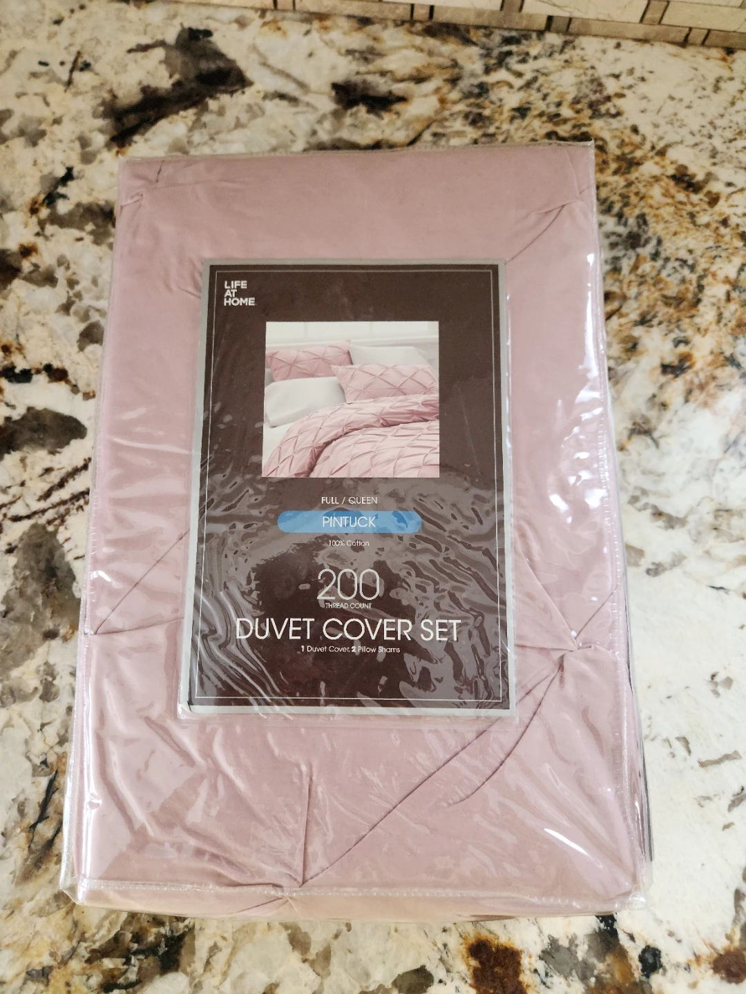 Duvet Cover Set - Full/Queen. New
