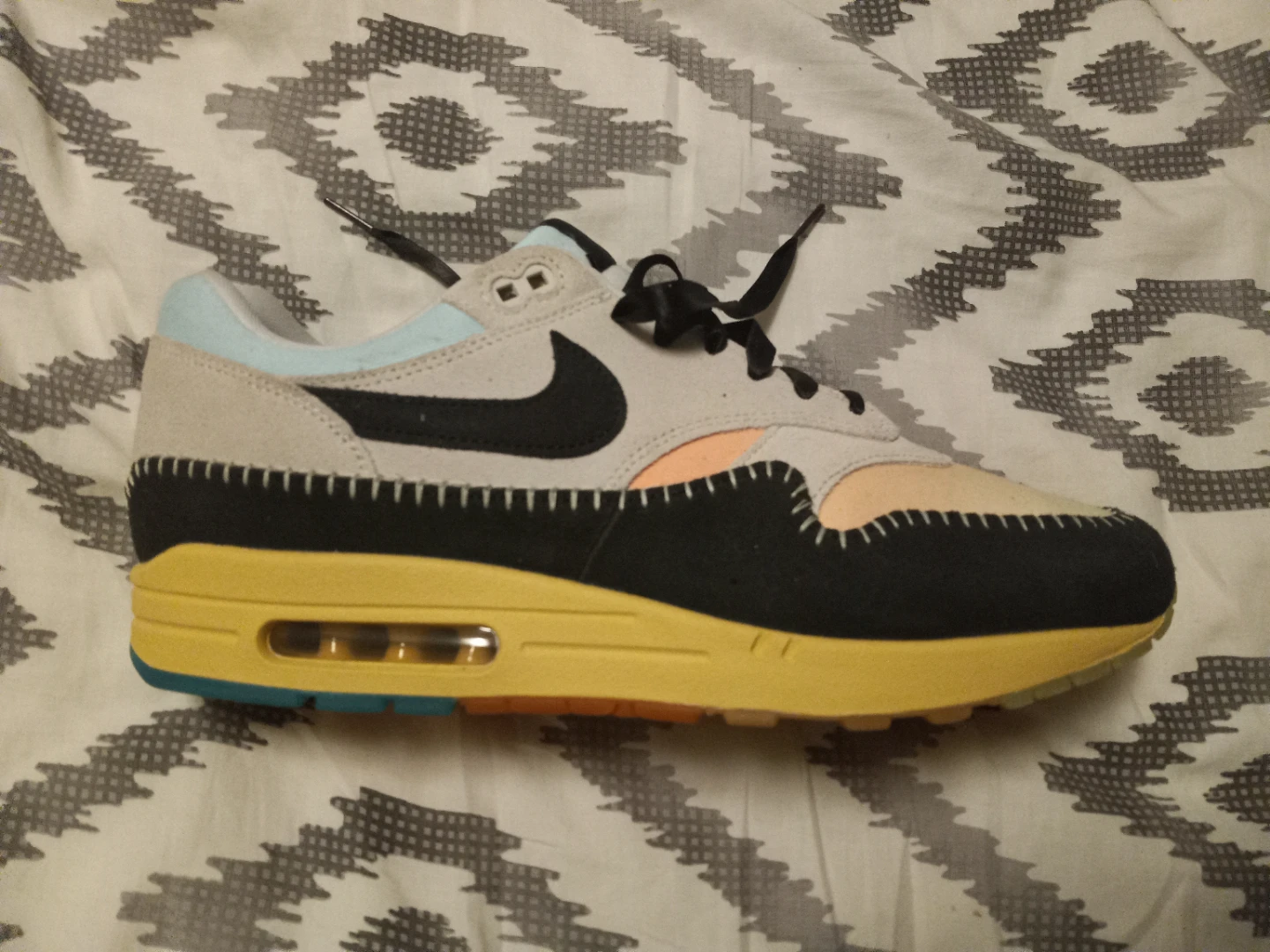 Nike Air Max 1 Premium