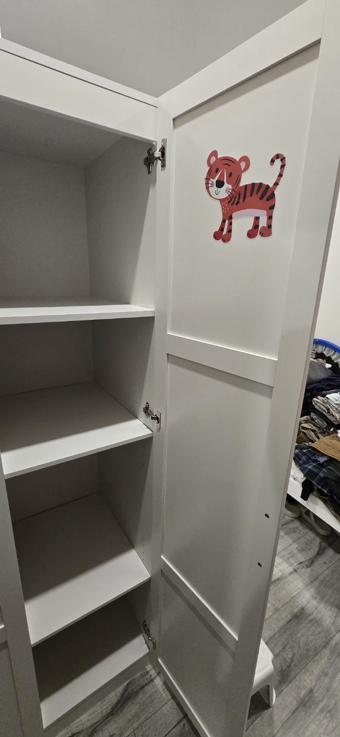 White 3-Door Wardrobe (47x20x71") - photo 4