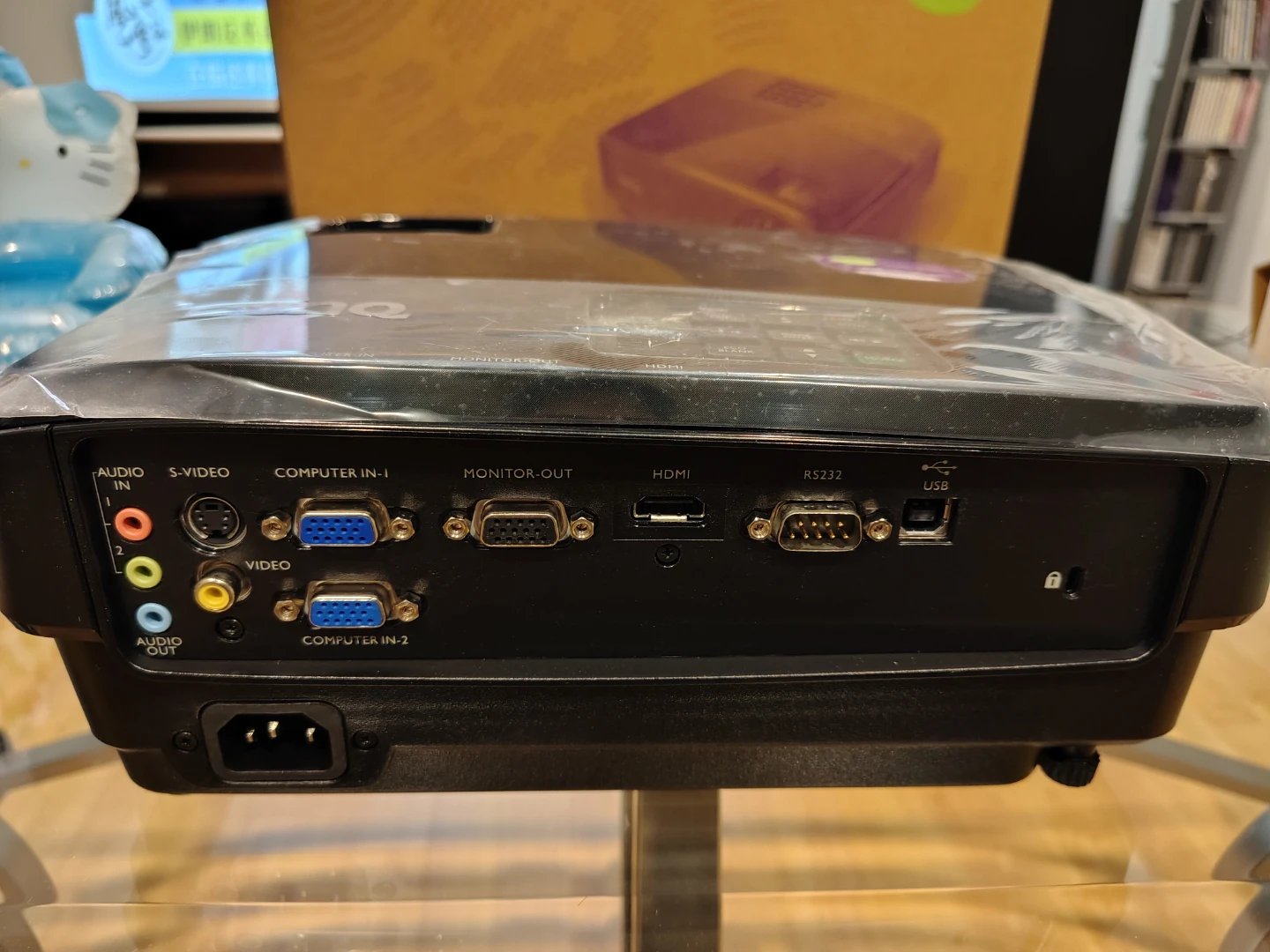 BenQ MX518 Digital Projector - photo 2