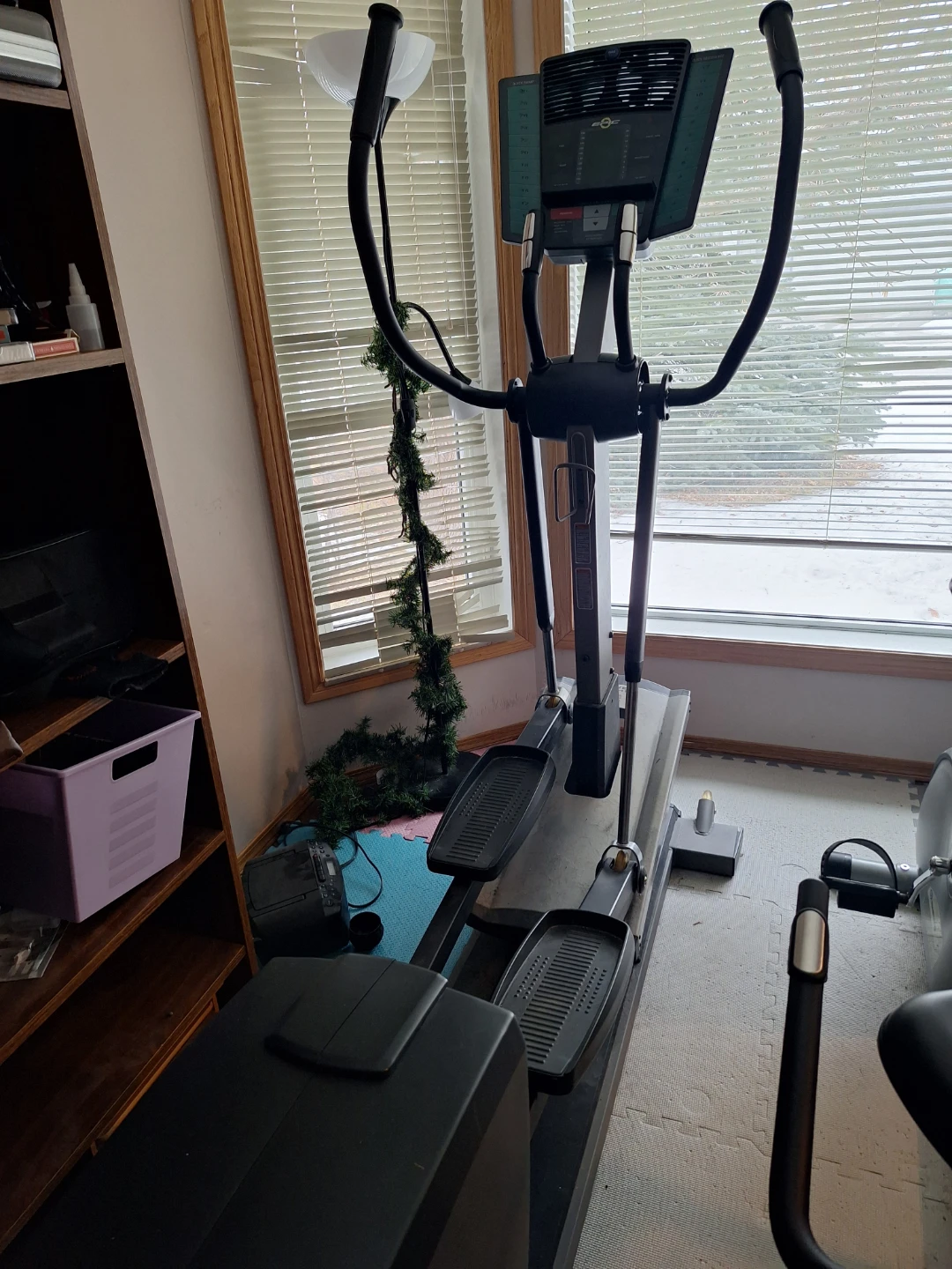 Elliptical exercise equipment - photo 2