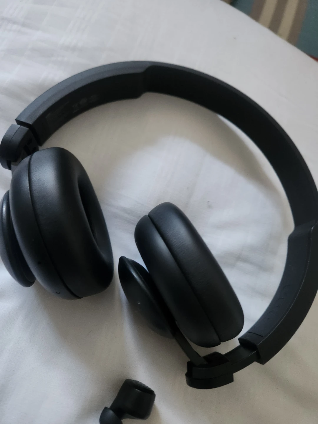 Onn headphone, jlab, earpods usb c and lightning - photo 3