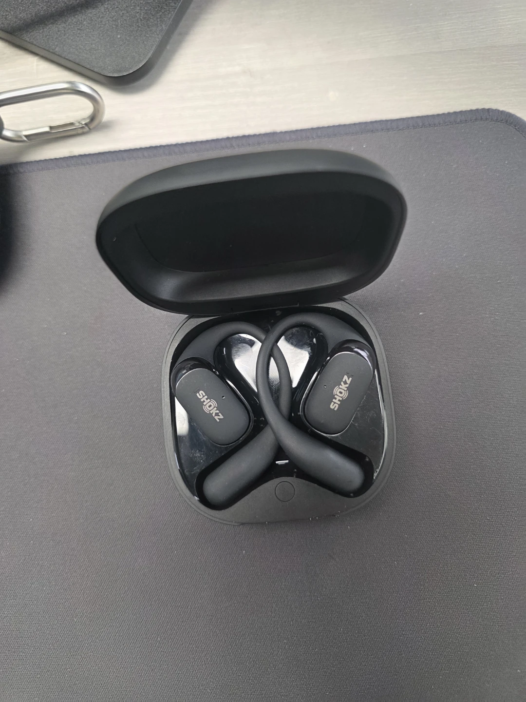 Shokz OpenFit 2+ Wireless Charging Case - photo 2