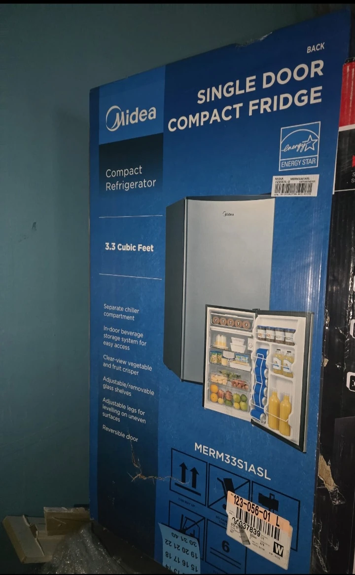Midea Compact Refrigerator 3.3 Cubic Feet