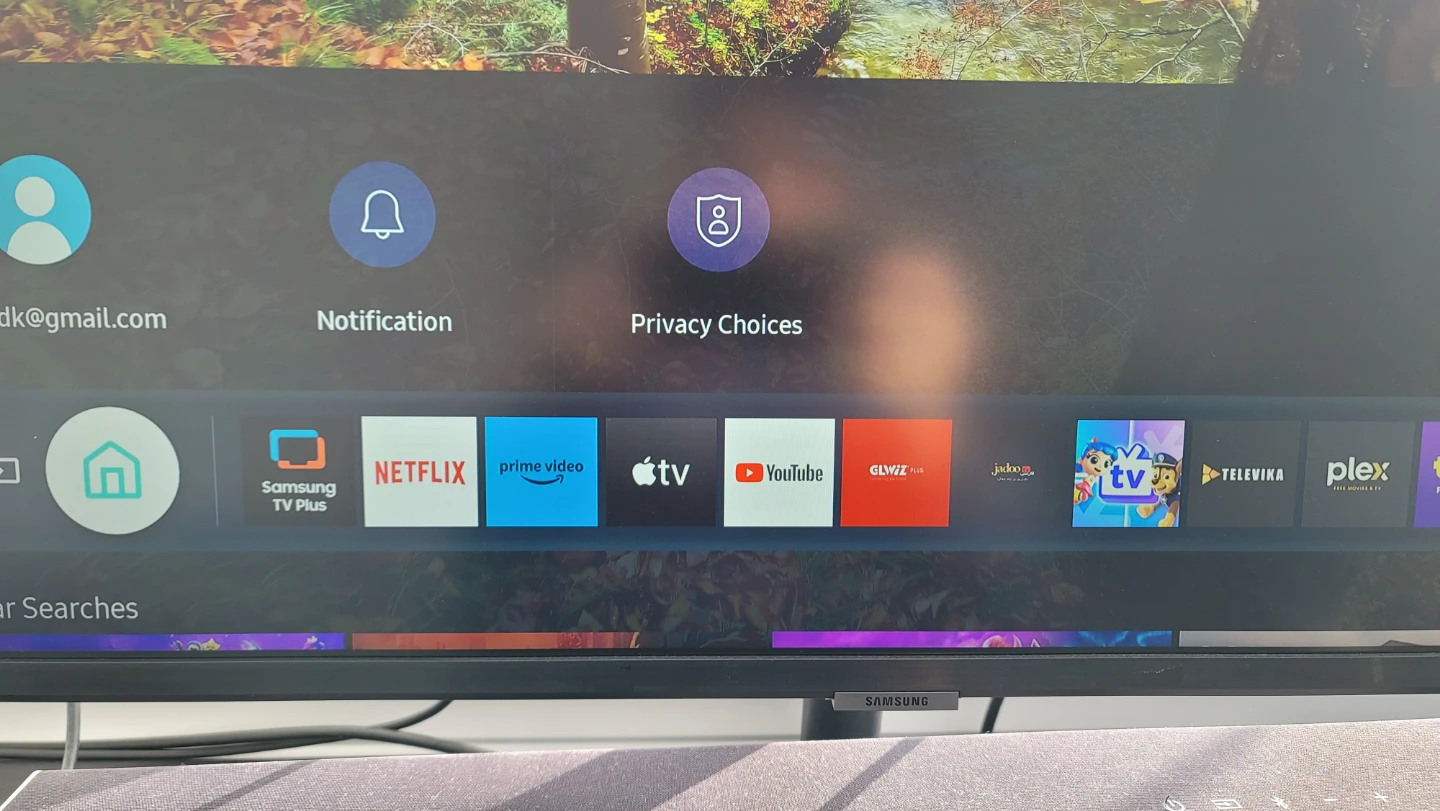 Samsung 32-Inch 4K Monitor and Smart TV - photo 4