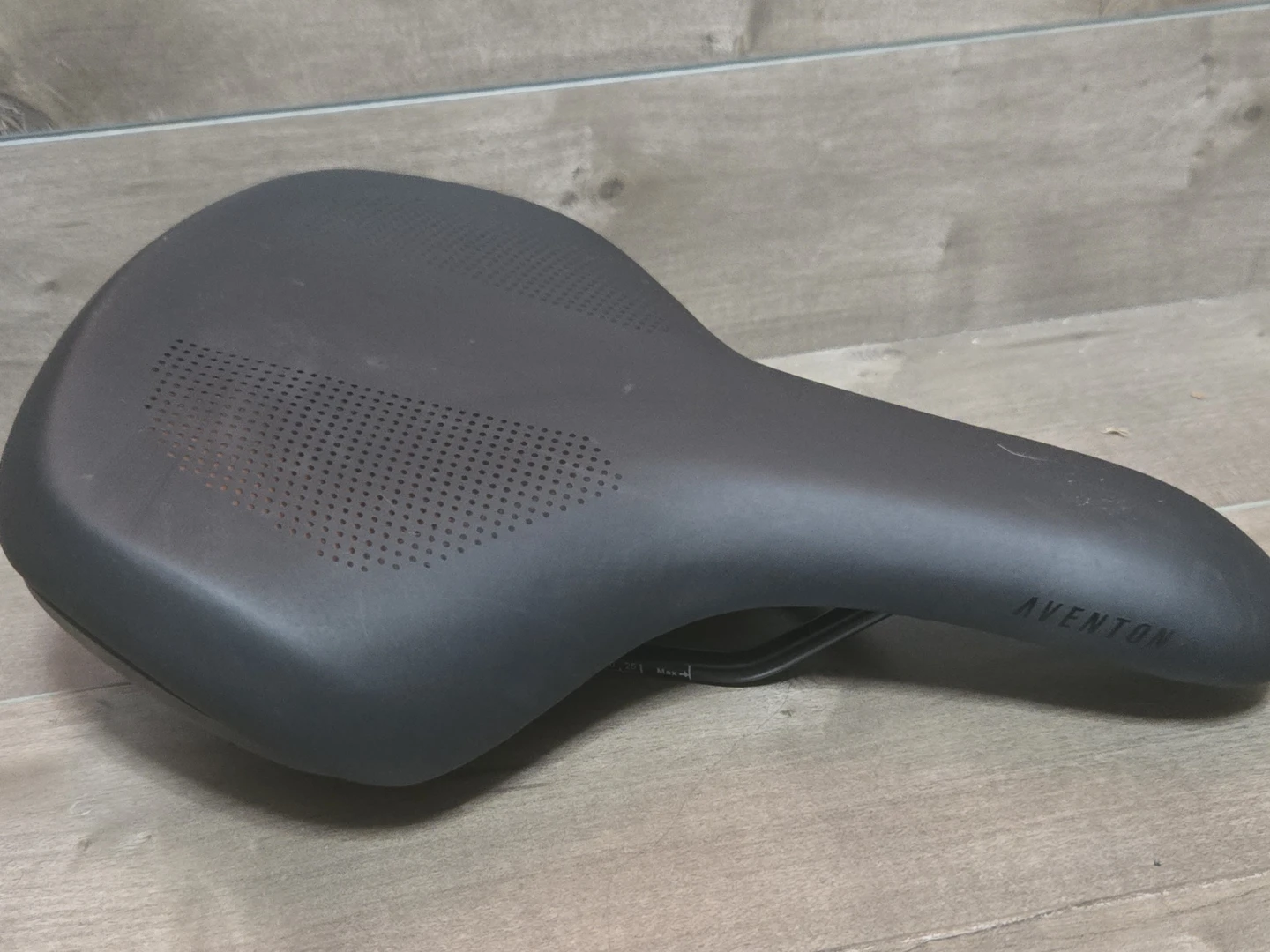 Aventon Bike Seat - Black