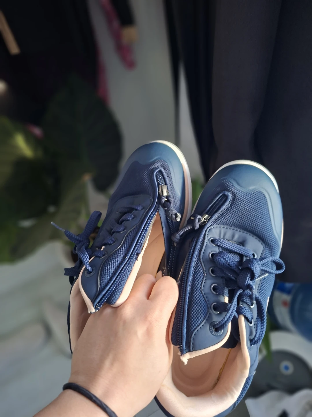 Friendly Women's Voyage Shoes (Size 7) - photo 5