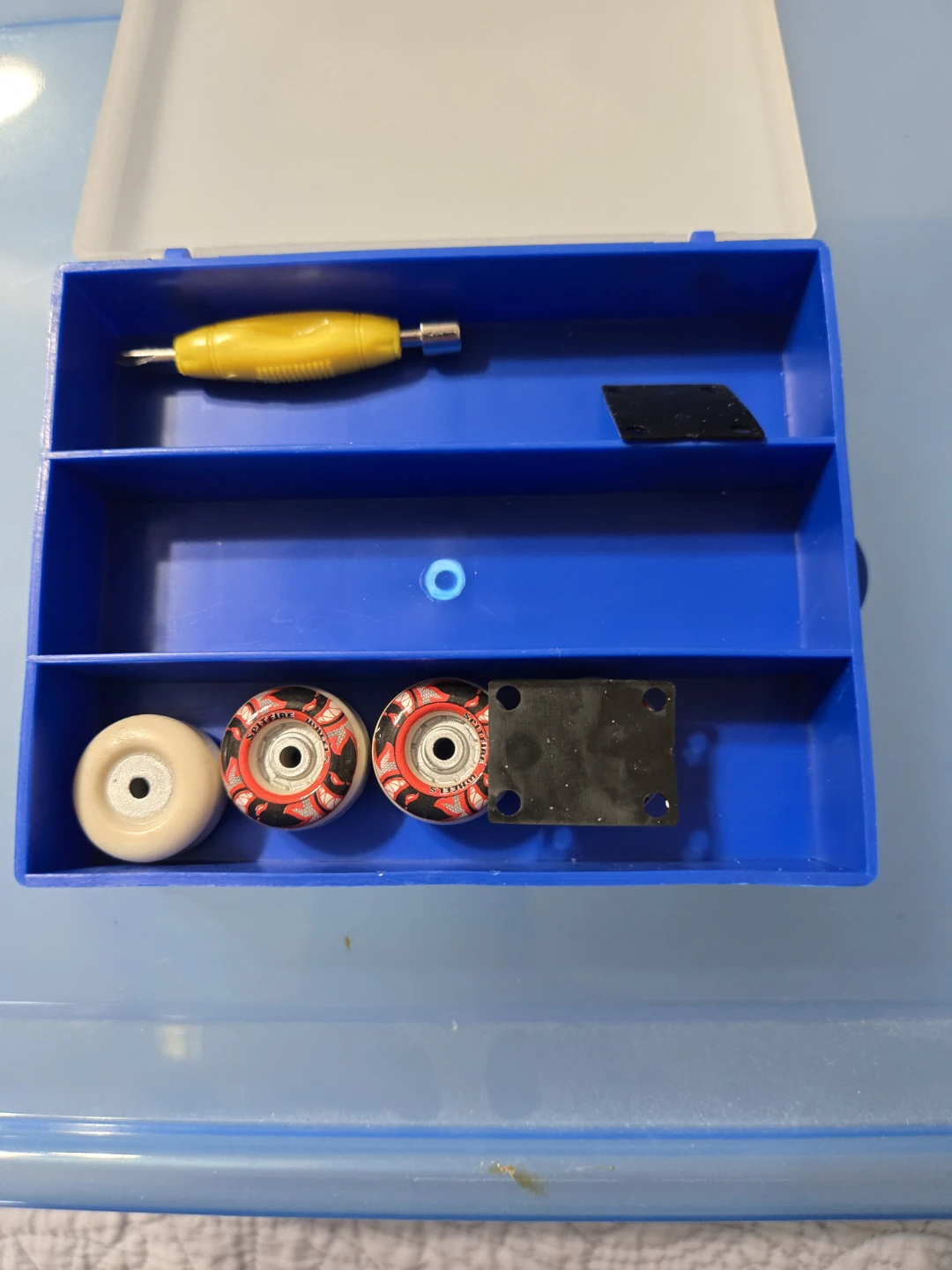 Tech Deck Fingerboard with Wheels & Tool - photo 4
