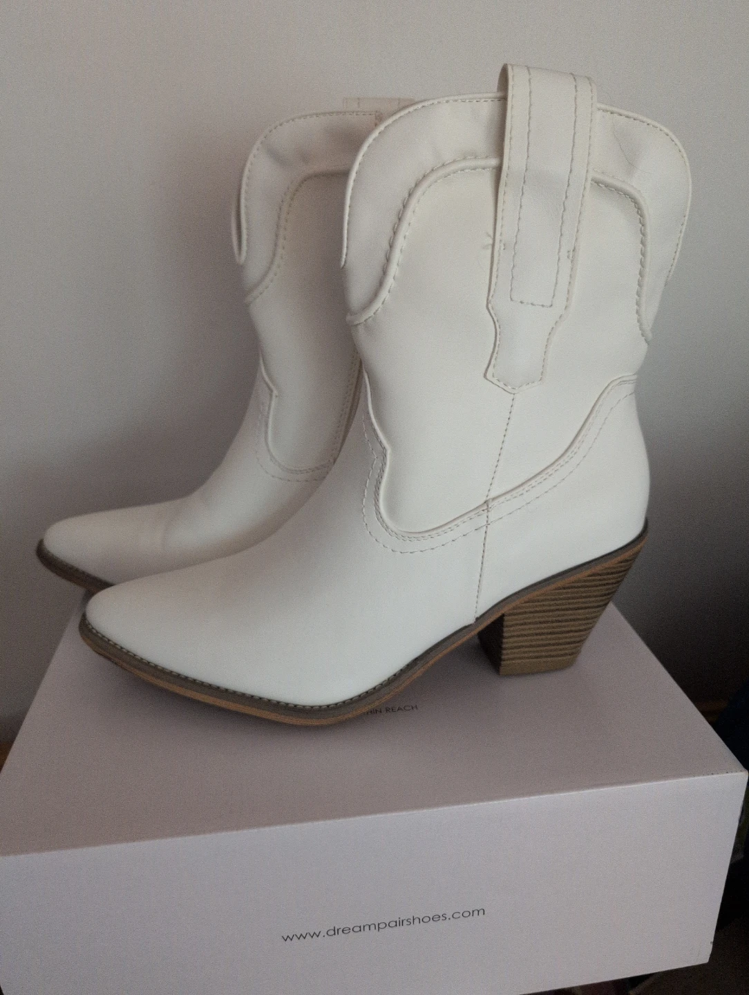 Dream Pairs White Cowboy Boots