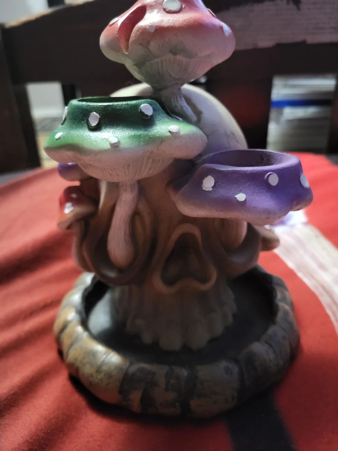 Mushroom skull backflow incense