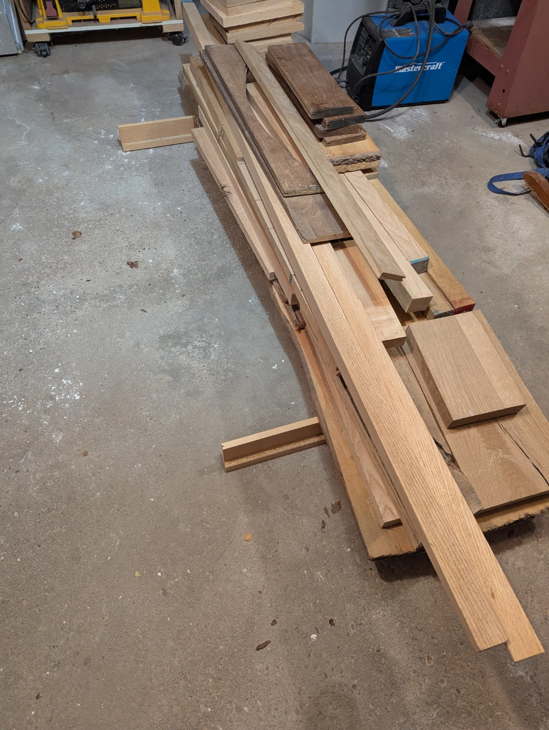 Mixed Hardwood Lumber Pieces - photo 3