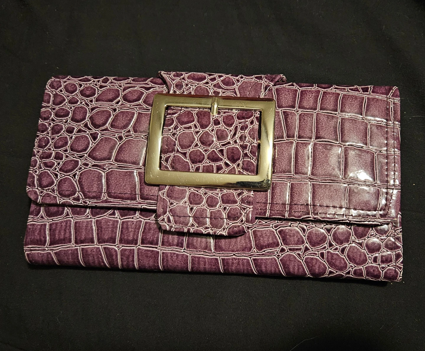 Y2K style clutch purse