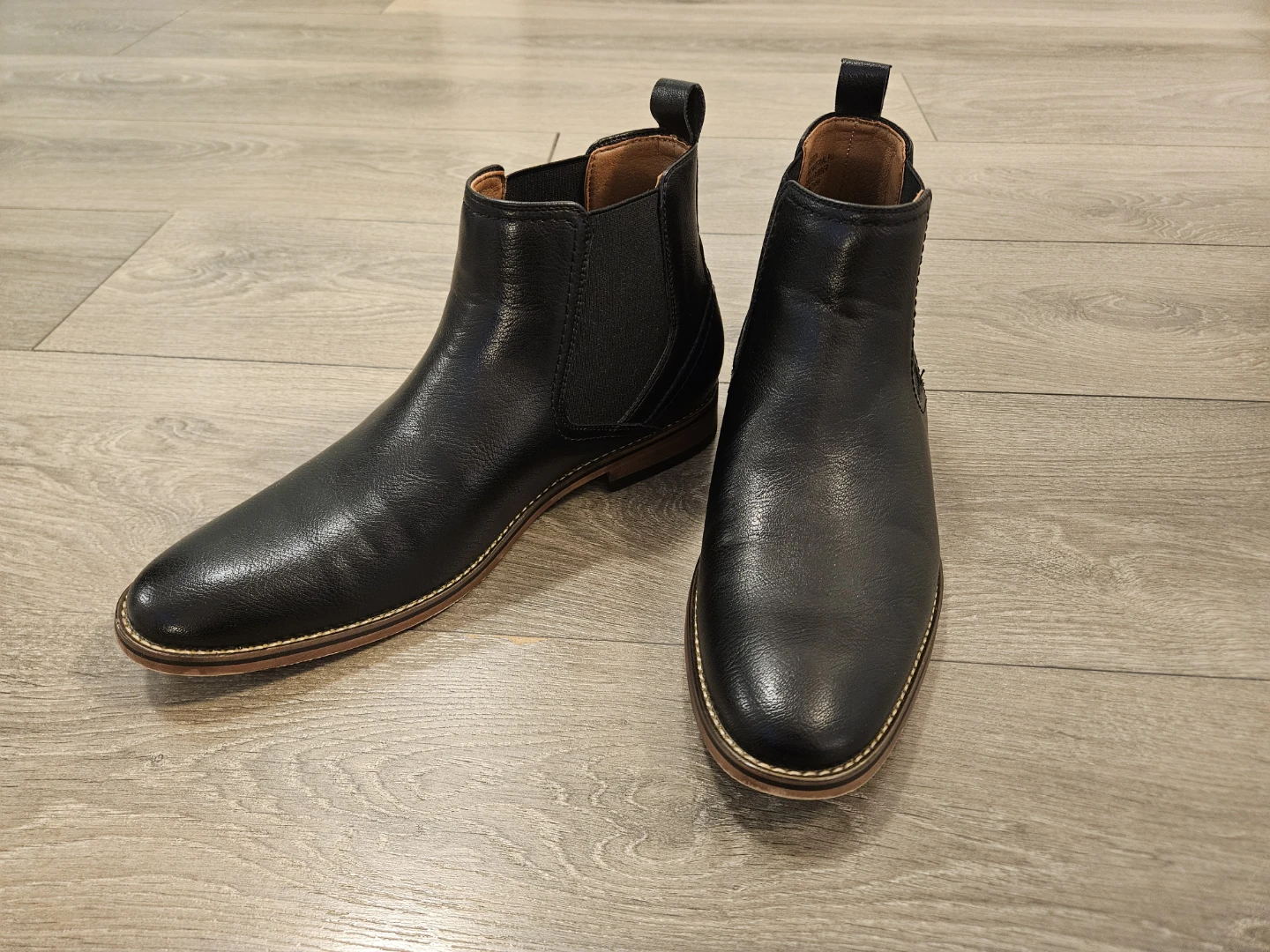 Black Leather Chelsea Boots - Tommy Hilfiger - Size 9