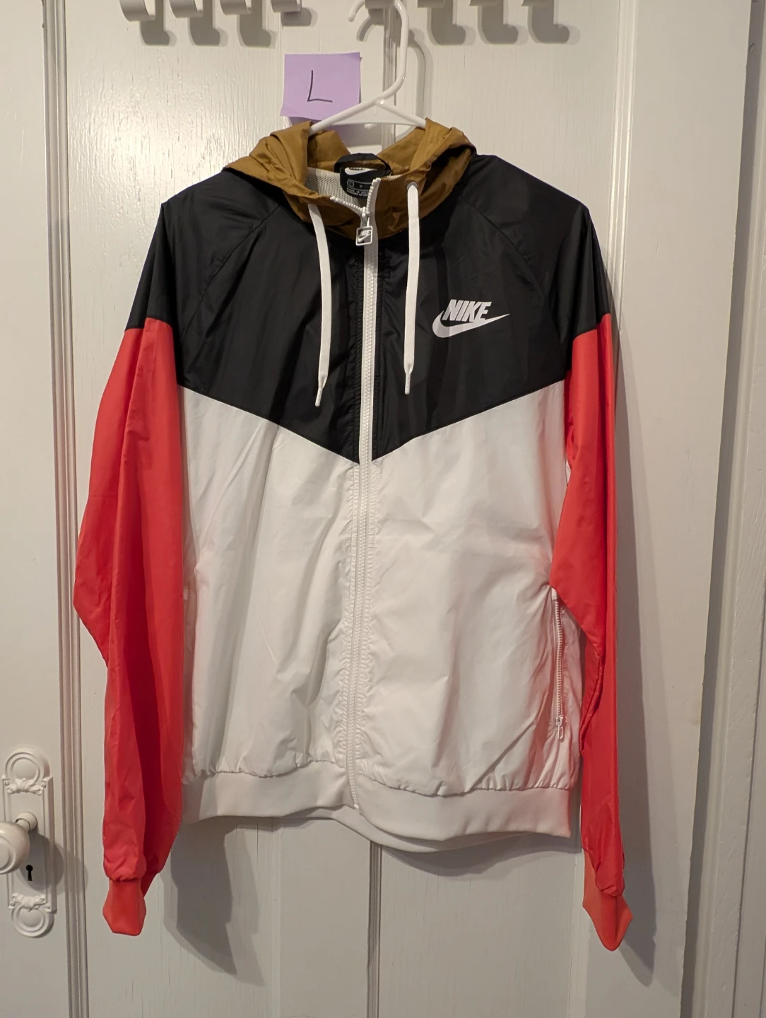 Nike Windrunner Jacket - Size L