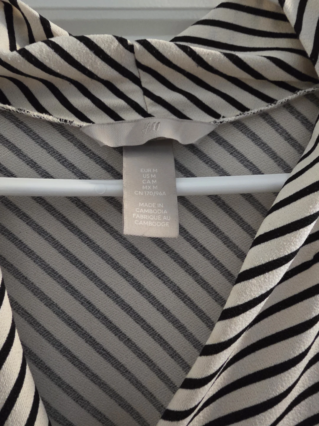 H&M Striped V-Neck Blouse - Size M - photo 2