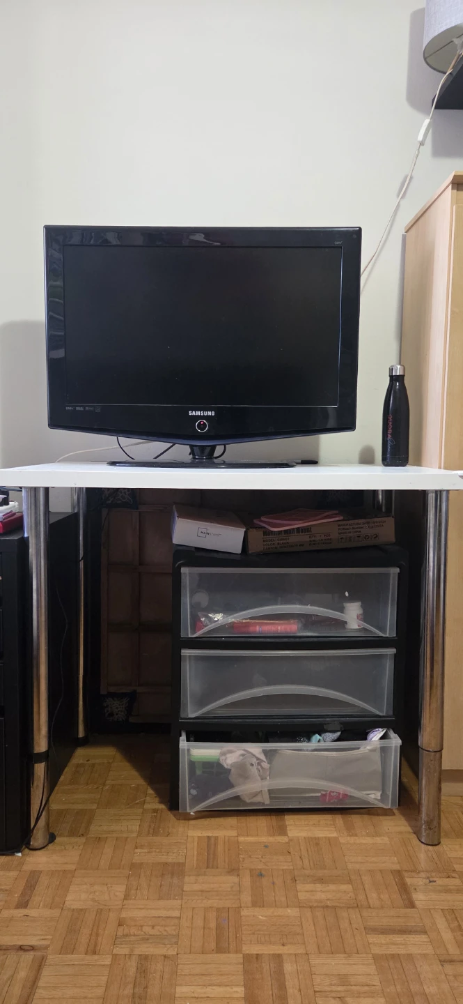 Samsung Flat Screen TV