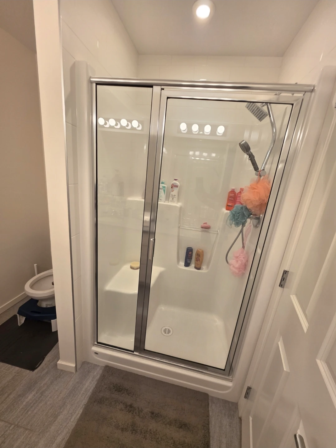 2 bedroom 2 bathroom apartment - photo 3