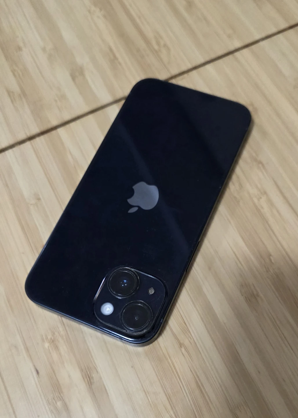 Apple iPhone 14 - Black