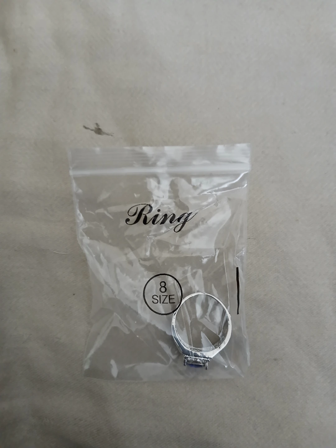 925 Silver And Lab Grown Saphire Ring - photo 3