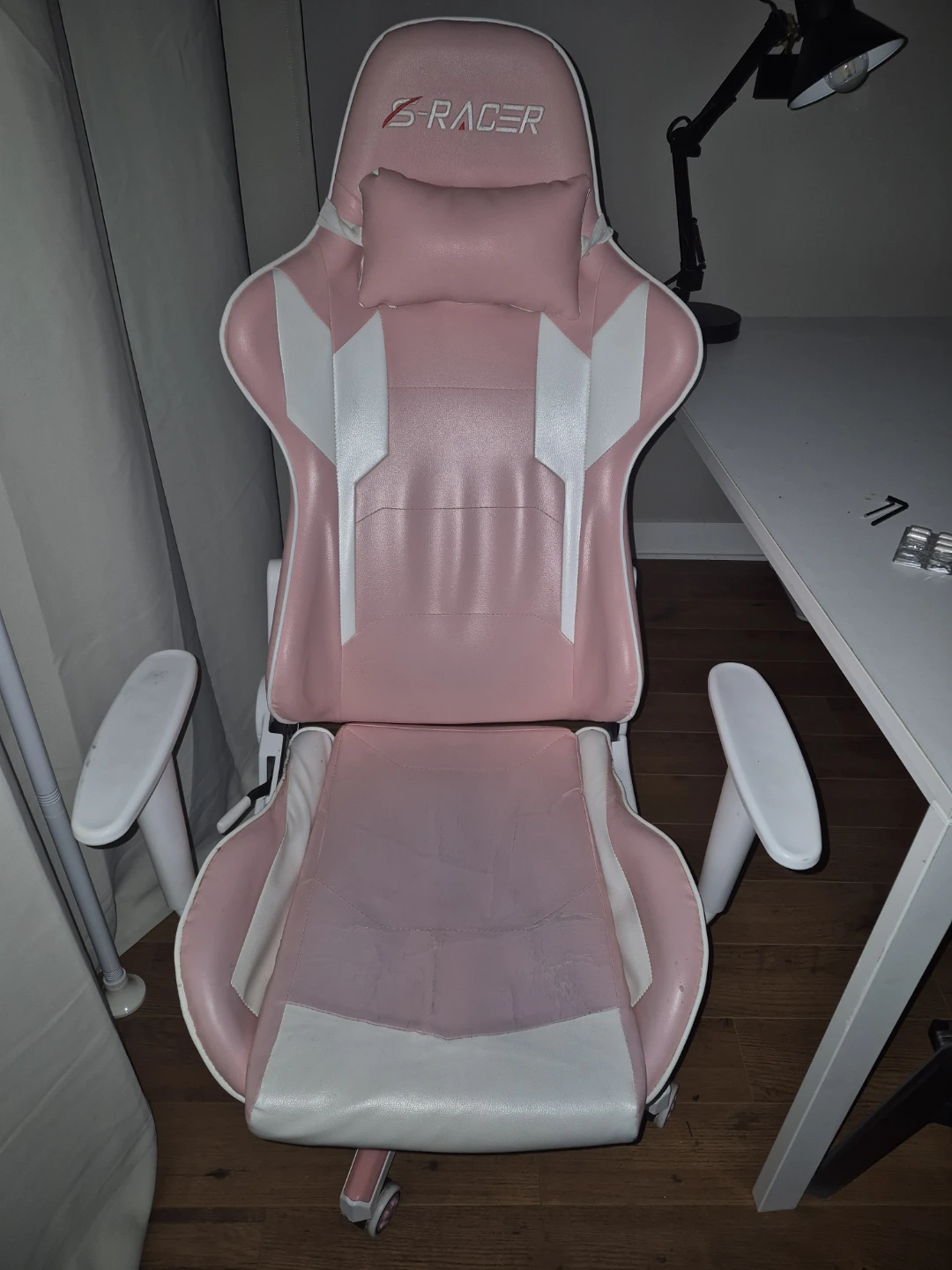 Pink & White S-Racer Gaming Chair