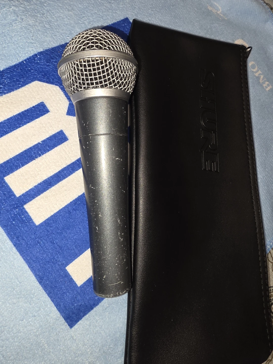 Shure Beta 58A Microphone with Case - photo 3