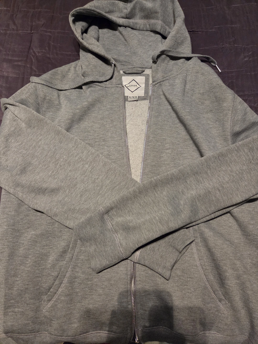 FREE men's grey zip hoodie with pockets, size XL