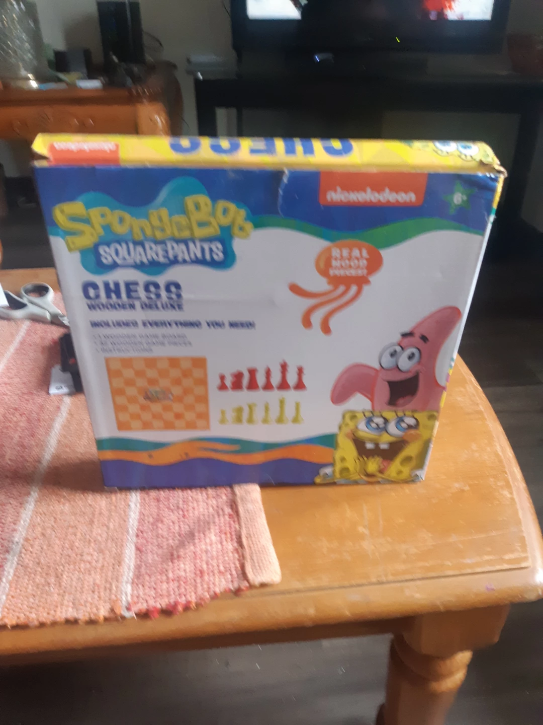 SpongeBob SquarePants Wooden Deluxe Chess Set