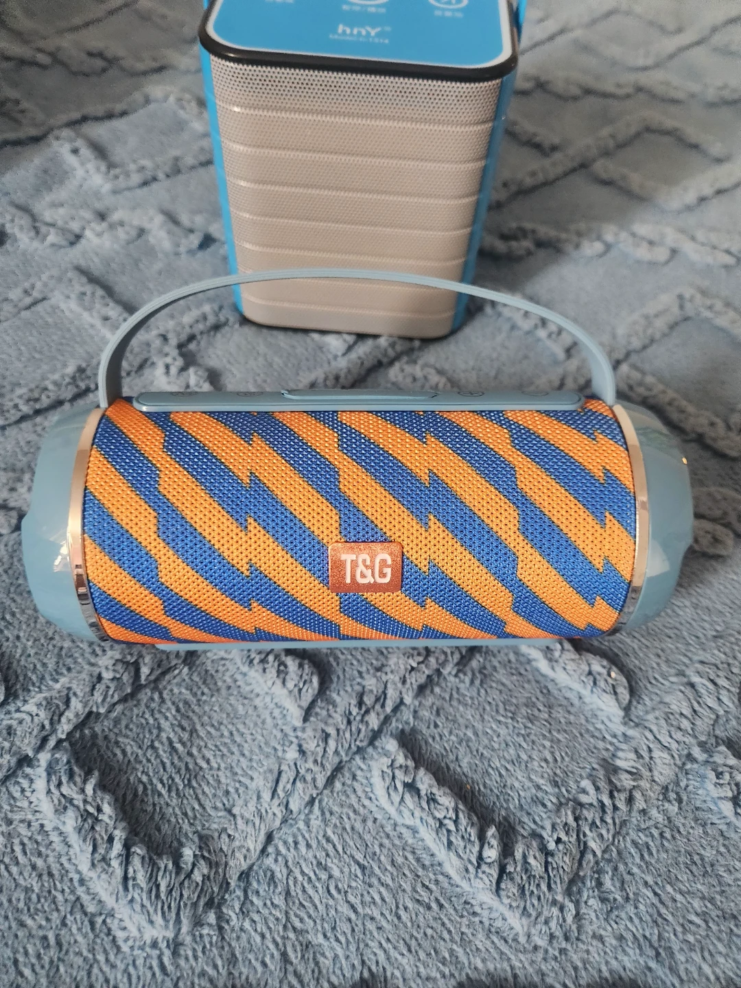 hny Model-1314 & T&G Bluetooth Speakers
