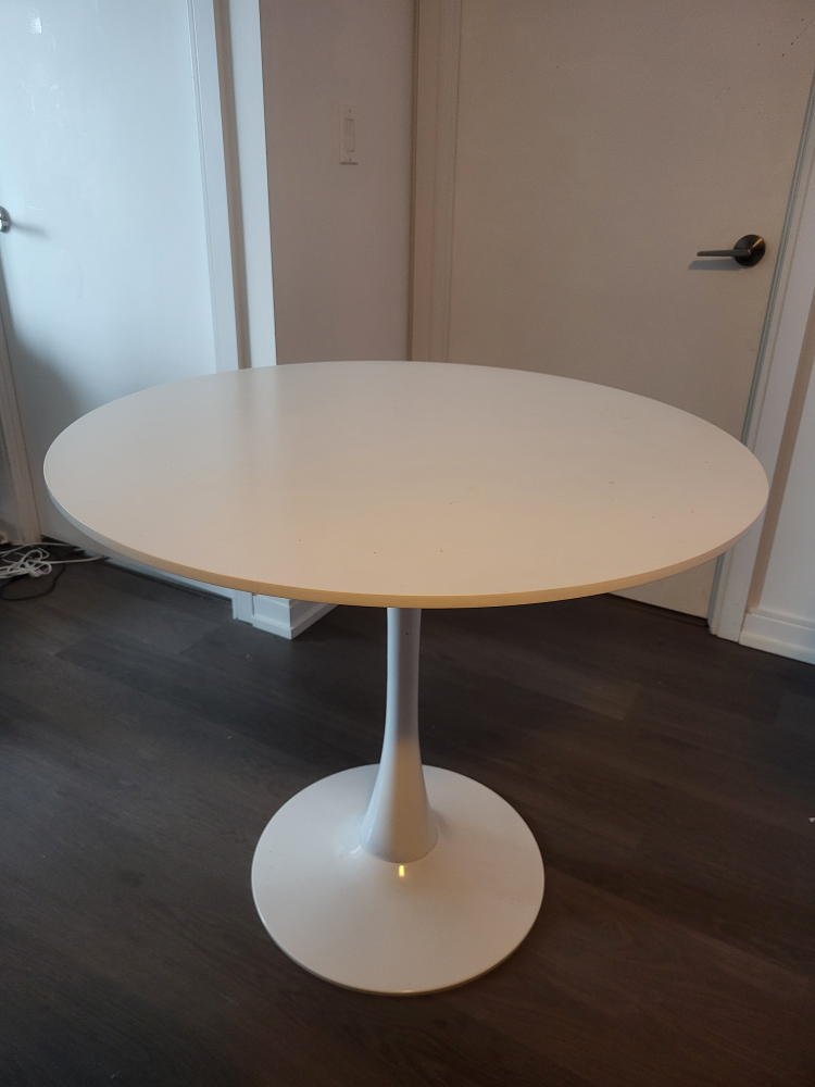 White Tulip Style Dining Table 36" Round