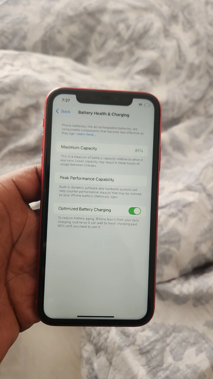 iPhone 11 - Red/ Black & White Grade A. Unlocked - photo 5