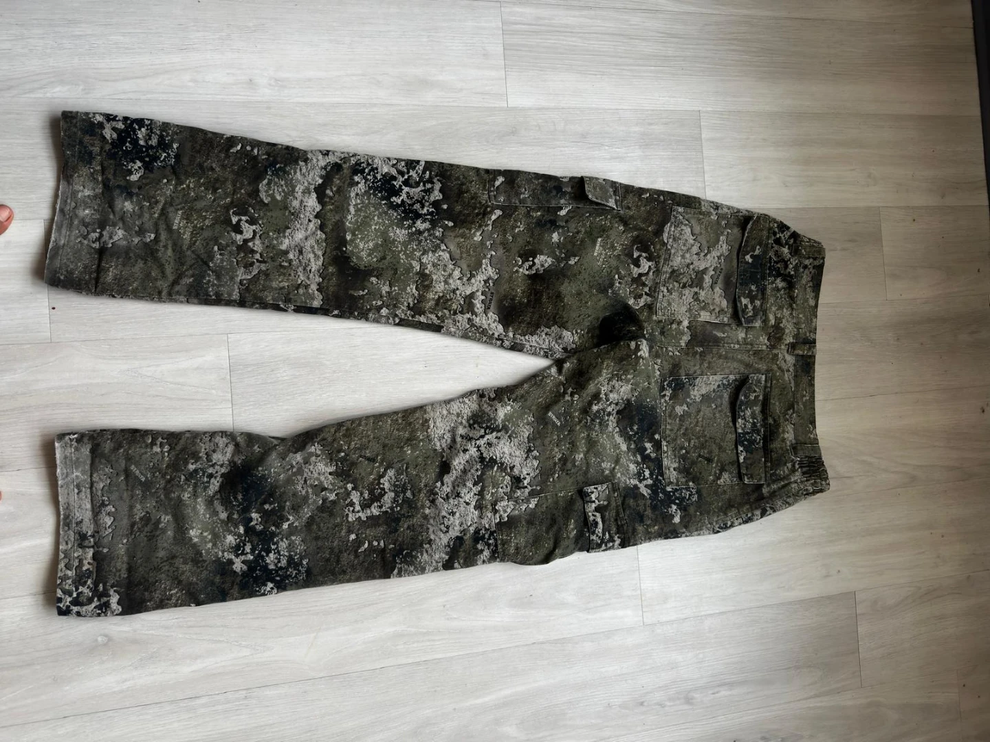 TrueTimber Strata Camo Pants - Size M